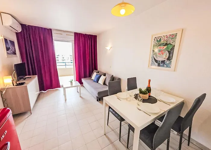 Les Pins Bleus-3 By Interhome